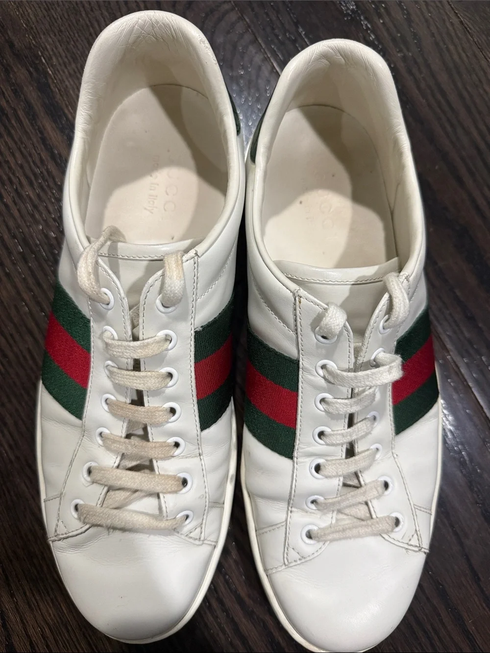 Gucci White Leather Sneakers with Green & Red Web Stripe
